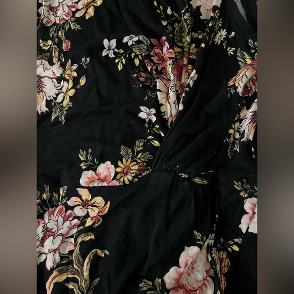 Black floral mini dress NWT - Picture 3 of 6